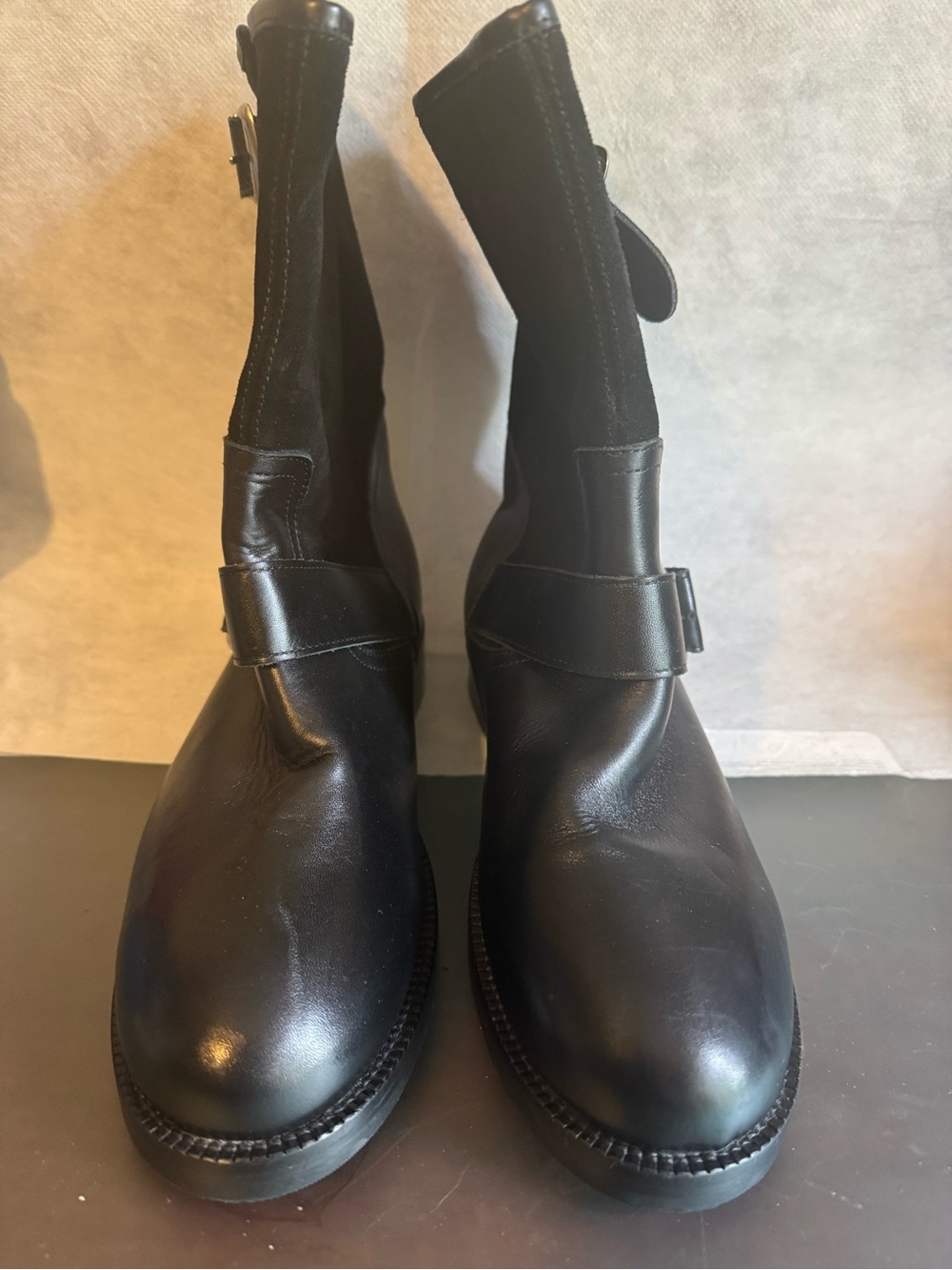 Women’s madeleine mode Black Leather Ankle Boots - made in Germany size 8.5 US.